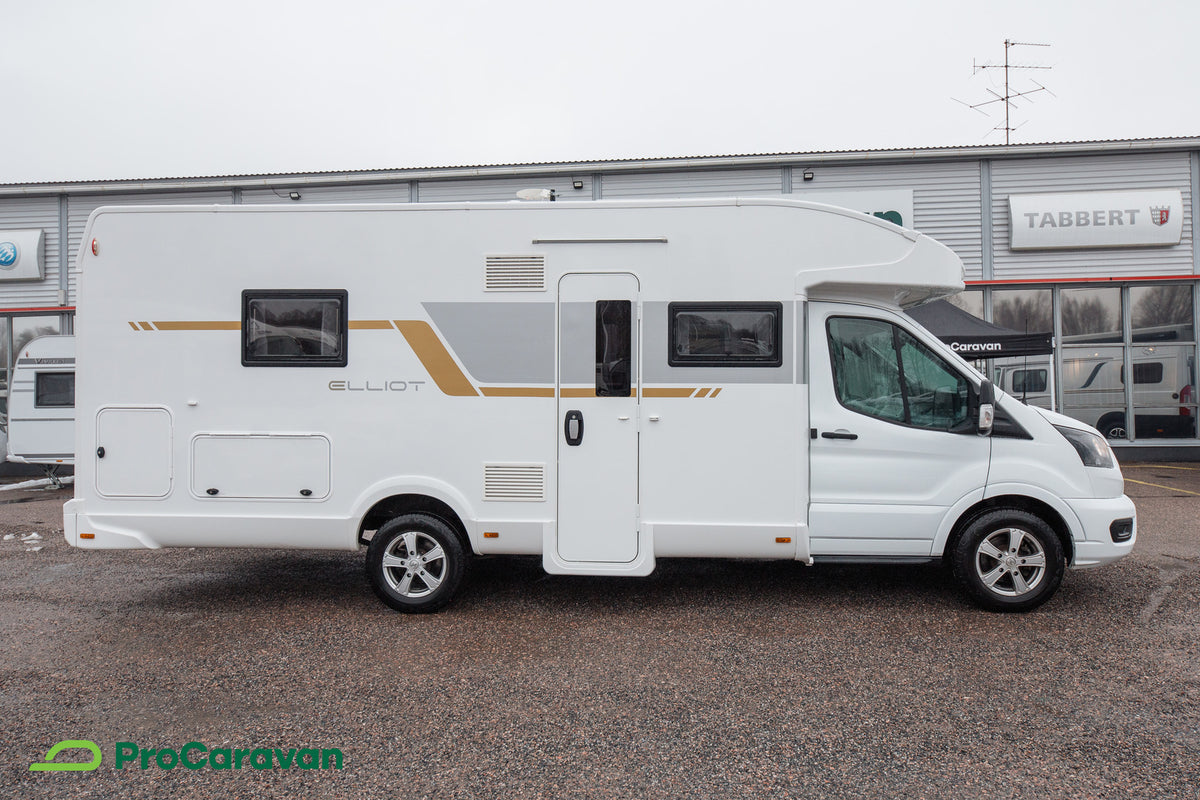 Ci Elliot  82 XT