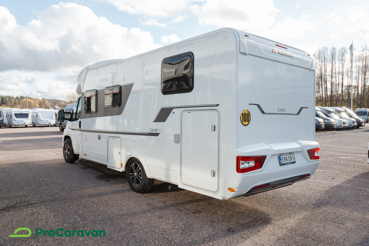 Adria Coral S 670 SC