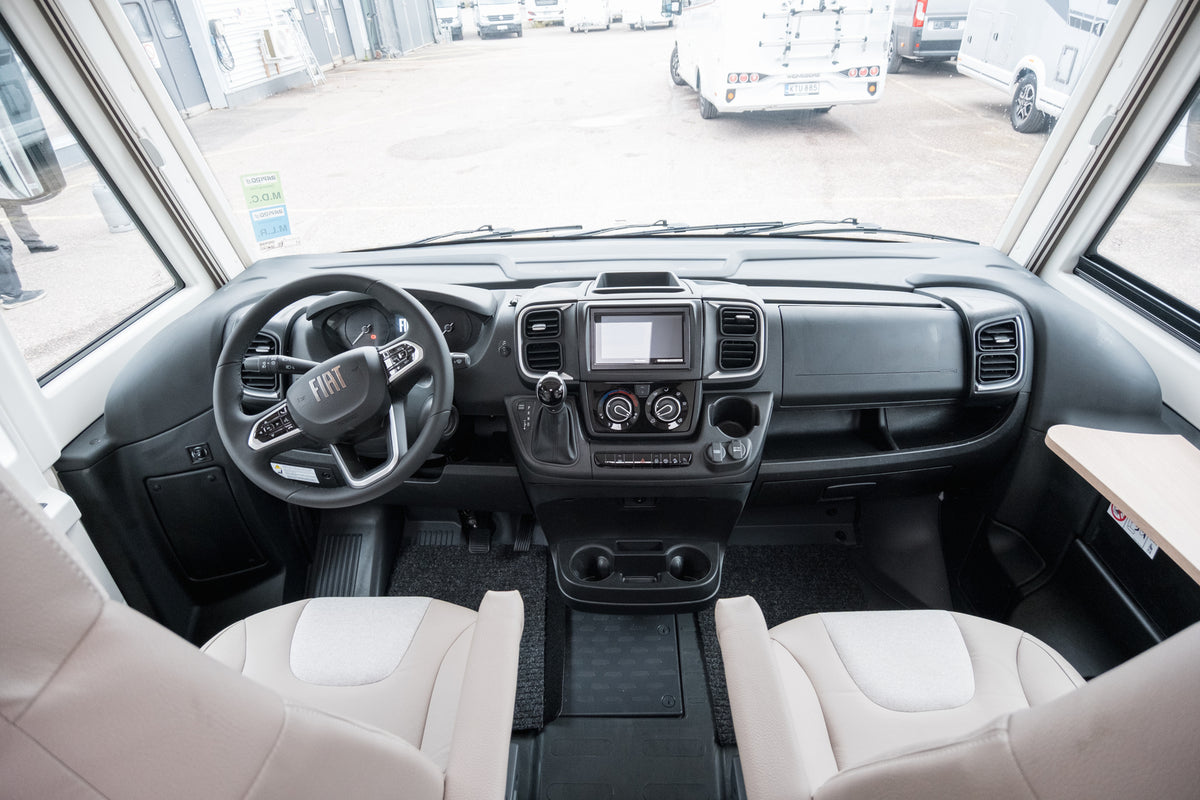 Rapido 896 F
