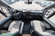 Ladda upp bild till gallerivisning, LMC Breezer H 730 Black Selection
