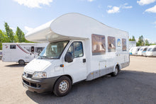 Lataa kuva Galleria-katseluun, Knaus Sun Traveller A 655 MF
