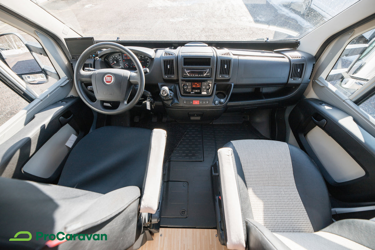 LMC T 660
