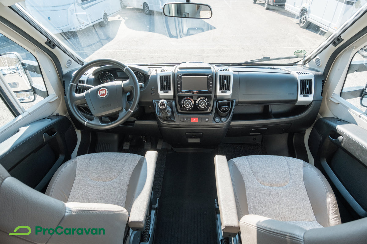 Adria Matrix Plus 670 DC