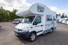 Lataa kuva Galleria-katseluun, Knaus Sport Traveller 500
