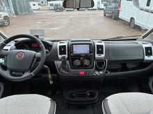 Ladda upp bild till gallerivisning, KNAUS SKY TI 700 MEB Platinum Selection
