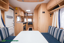 Ladda upp bild till gallerivisning, Dethleffs Camper
