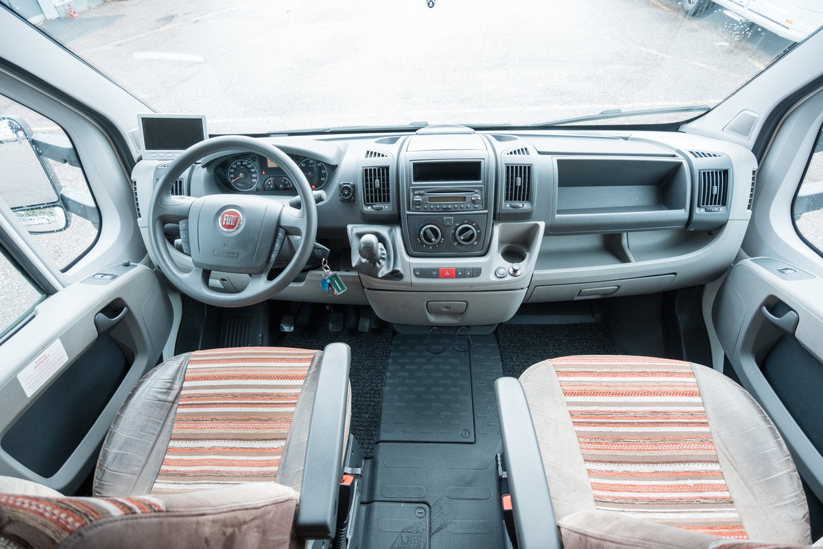 Eura Mobil TT 670 SB