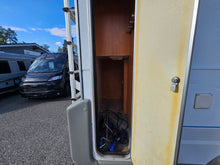 Lataa kuva Galleria-katseluun, Knaus Traveller  A 510
