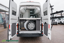 Lataa kuva Galleria-katseluun, Volkswagen Grand California 680
