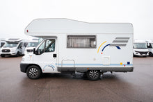 Lataa kuva Galleria-katseluun, Hymer 554
