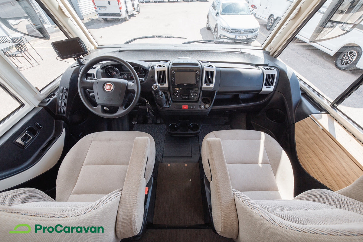 Hymer EX 588