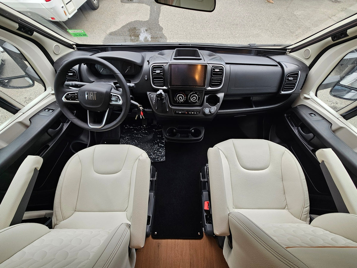 Rapido 696F R65 Edition
