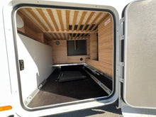 Lataa kuva Galleria-katseluun, Knaus Live Ti 650 MF Platinum Selection
