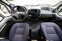 Lataa kuva Galleria-katseluun, Autoroller 15P
