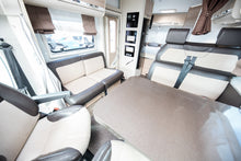 Lataa kuva Galleria-katseluun, Adria Matrix M 650 SF
