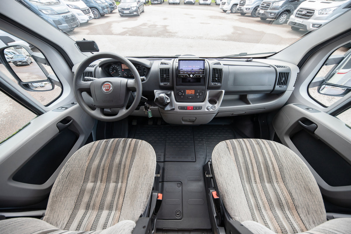 LMC Liberty 662 TI Cruiser