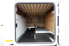 Lataa kuva Galleria-katseluun, Knaus Van Ti 550 MF Vansation
