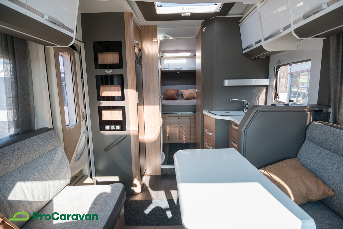 Adria Matrix Plus 670 DC