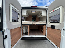 Ladda upp bild till gallerivisning, Weinsberg CaraBus 630 ME EDITION [FIRE]

