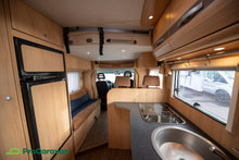 Lataa kuva Galleria-katseluun, Sunlight T 59
