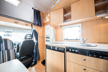 Ladda upp bild till gallerivisning, Dethleffs A 5881
