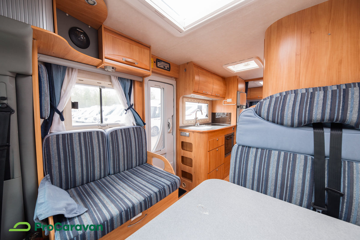 Adria Izola S 687 SPG