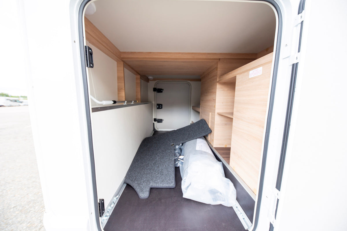 Knaus Live I 700 MEG