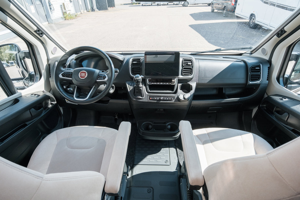 Carthago Malibu Van 640 LE Charming GT