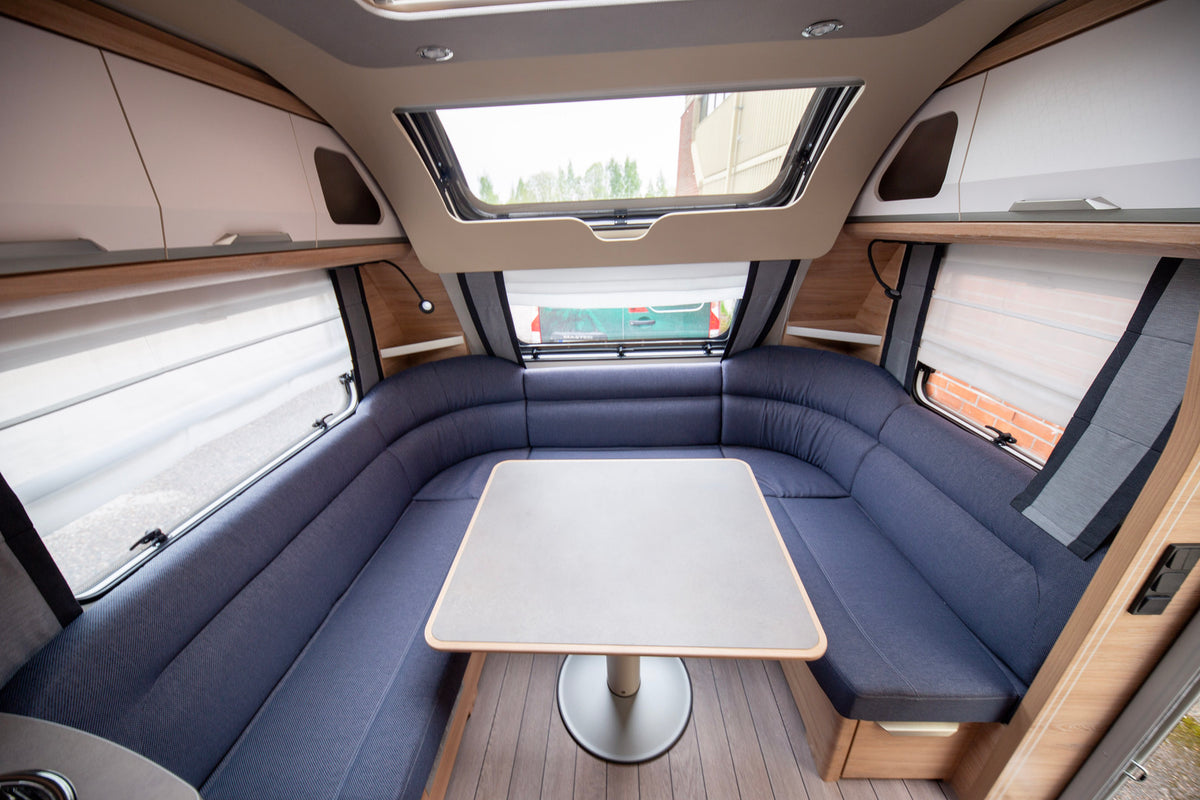Knaus Südwind Black Selection