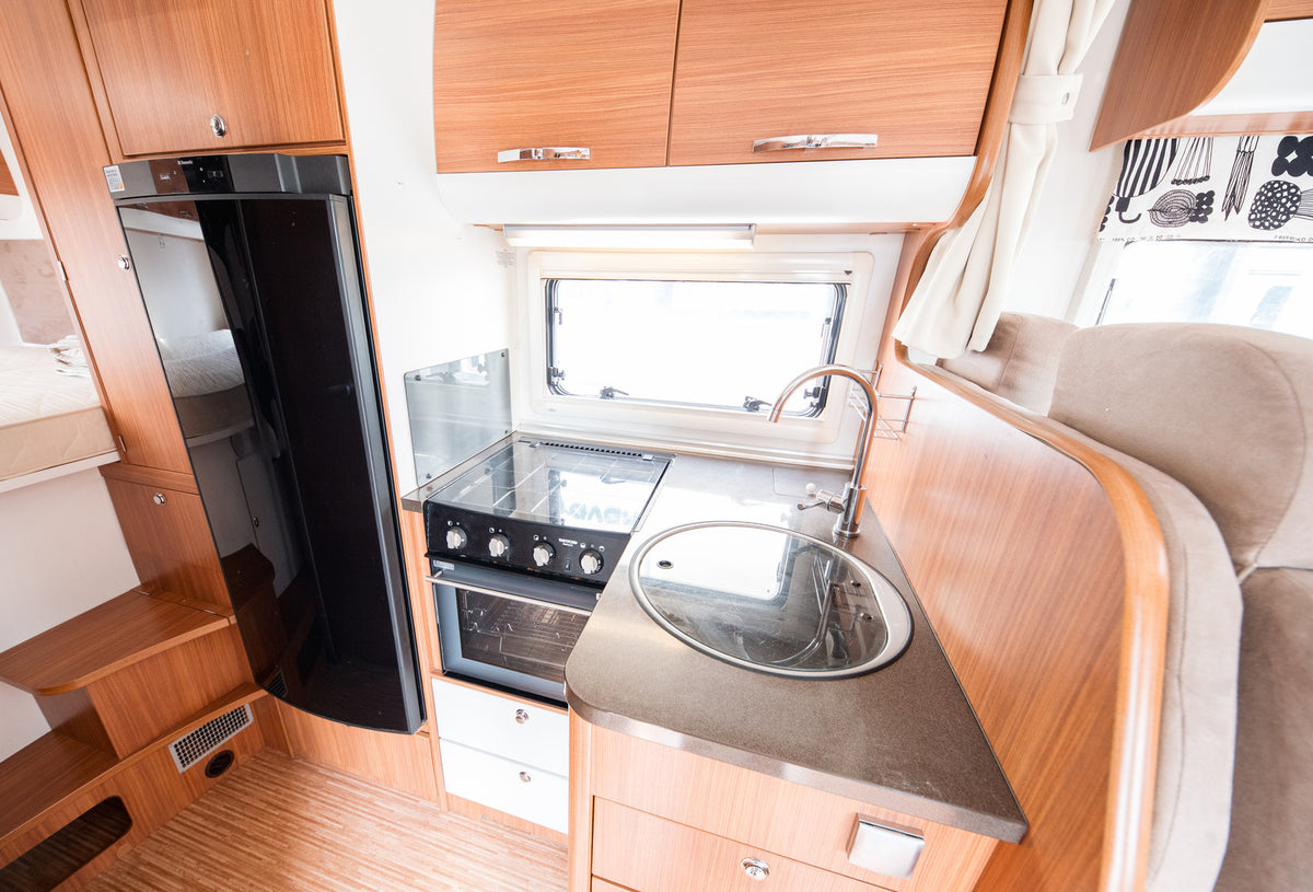 Adria Matrix M 680 SP
