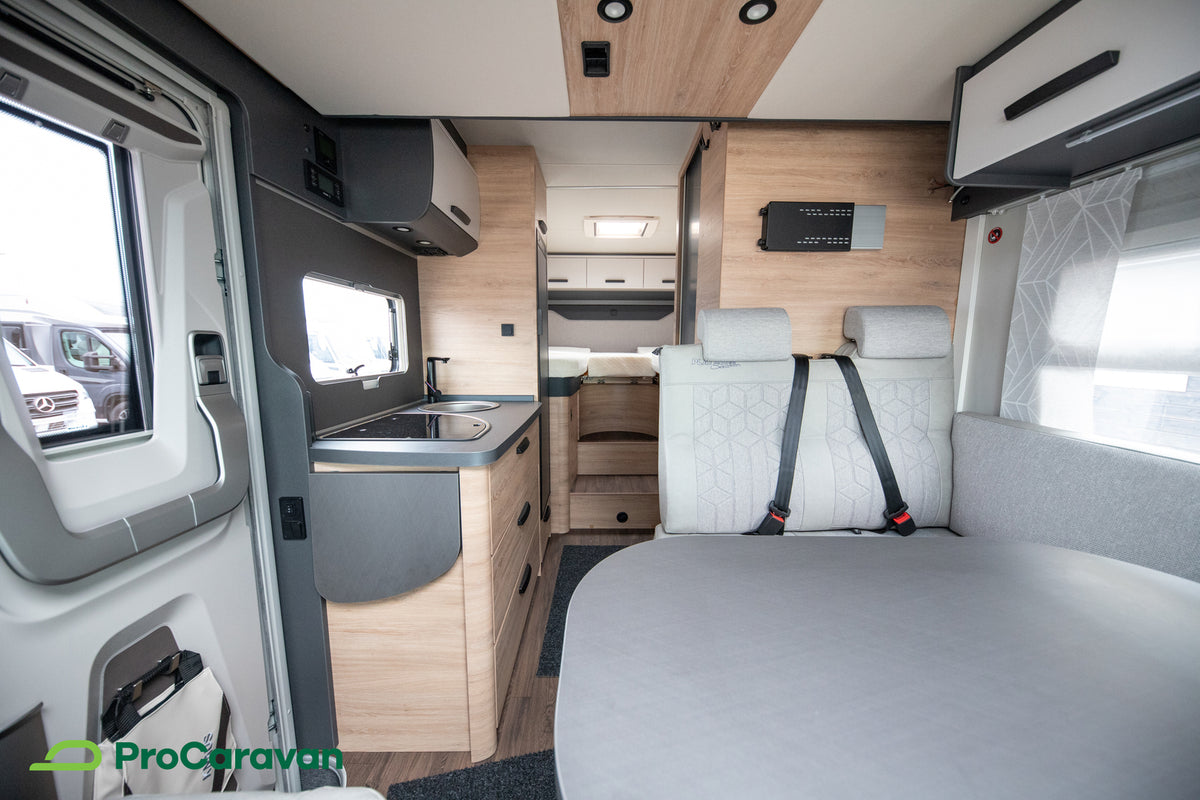 Knaus Live Wave 650 MEG Platinum Selection