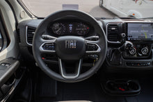 Ladda upp bild till gallerivisning, Knaus Live Ti 650 MF Platinum selection
