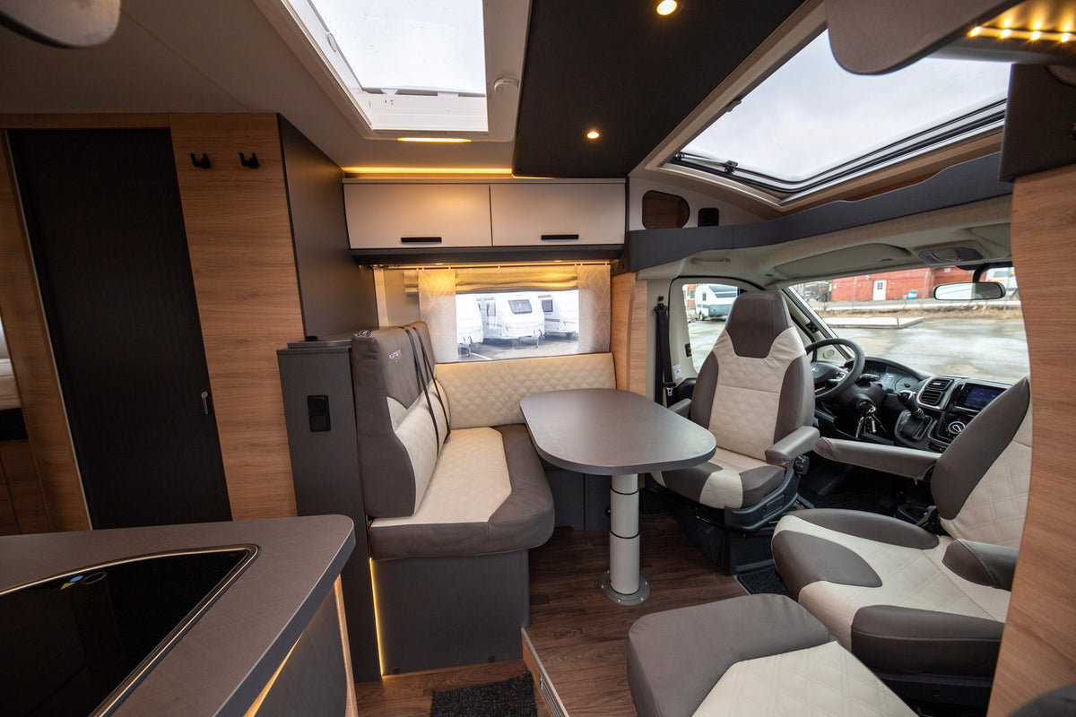 Knaus Live Ti 650 MEG Platinum Selection
