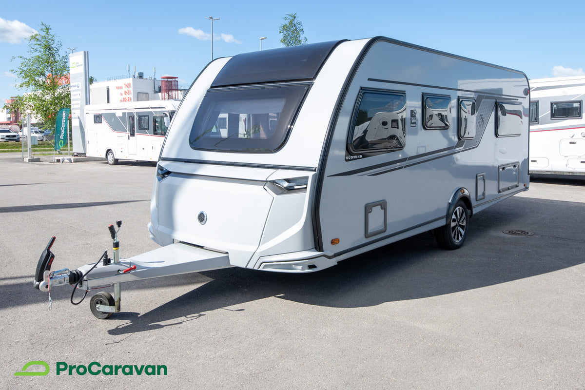 Knaus Südwind Black Selection