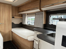 Ladda upp bild till gallerivisning, KNAUS SKY TI 700 MEB Platinum Selection
