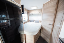 Lataa kuva Galleria-katseluun, Adria Matrix M 650 SF
