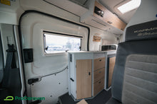 Ladda upp bild till gallerivisning, Karmann Mobil Dexter 560
