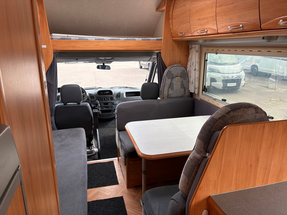 Adria Adriatik 690 DK
