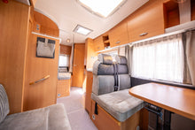 Lataa kuva Galleria-katseluun, Knaus Sun Traveller A 655 MF
