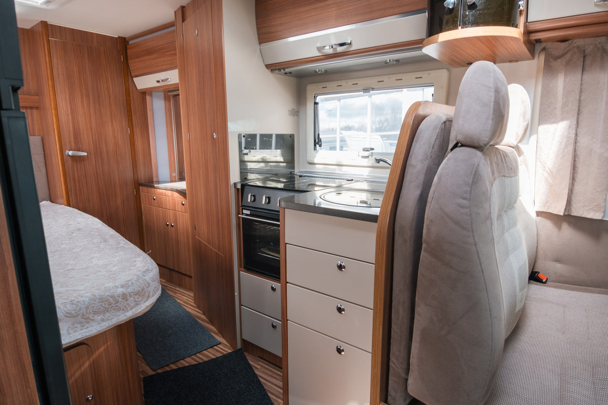 Adria Coral S 680 ST