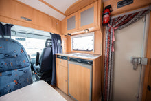 Ladda upp bild till gallerivisning, DETHLEFFS T 5841
