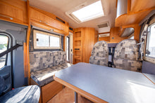 Ladda upp bild till gallerivisning, Adria 670 SP
