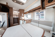 Lataa kuva Galleria-katseluun, Rapido 866F Scandinavian Exclusive
