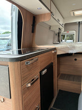 Ladda upp bild till gallerivisning, Weinsberg CaraBus 600 ME EDITION [FIRE]
