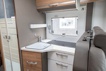 Lataa kuva Galleria-katseluun, Adria Matrix 670SC Nordkapp Edition
