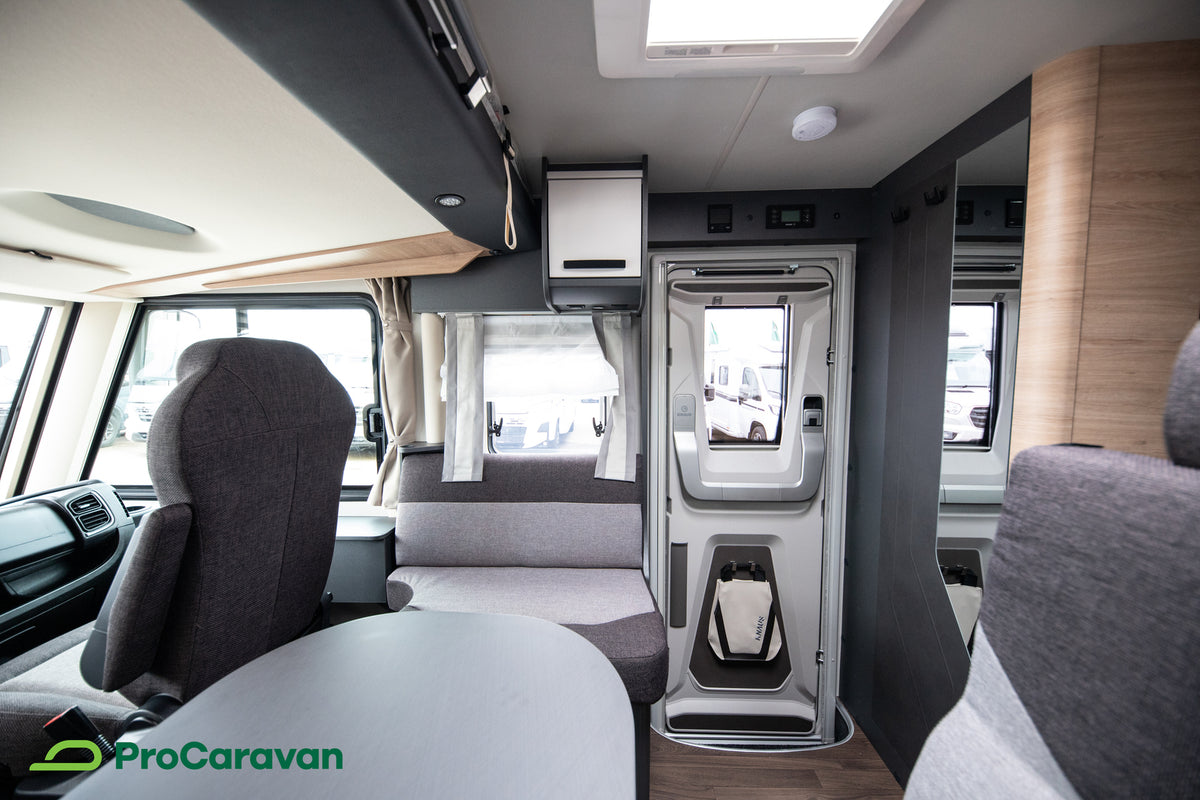 Knaus Live I 700 MEG