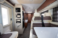 Ladda upp bild till gallerivisning, Adria Coral Supreme S 670 SLT
