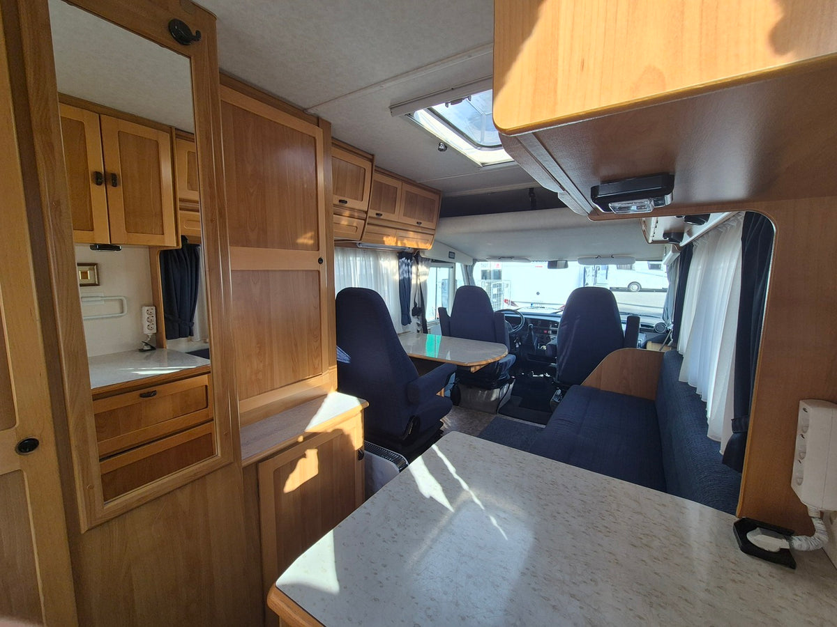Hymer B 584