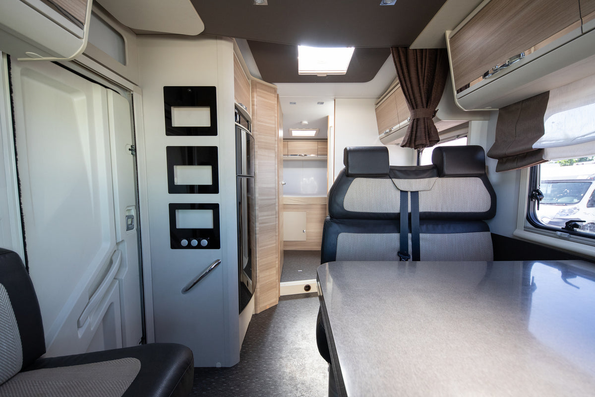 Adria Matrix M 670 SP