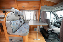 Lataa kuva Galleria-katseluun, Adria Coral Silver S 650SP
